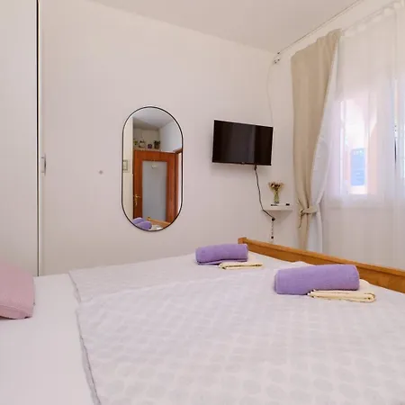 Jadranka Cozy Terrace Retreat, Lägenhet Mali Lošinj