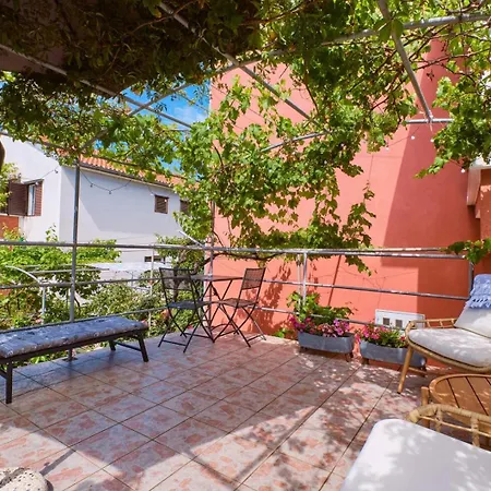 Jadranka Cozy Terrace Retreat, * Mali Lošinj
