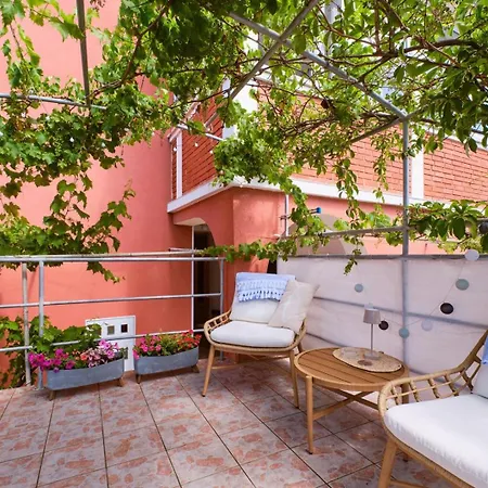 Jadranka Cozy Terrace Retreat,