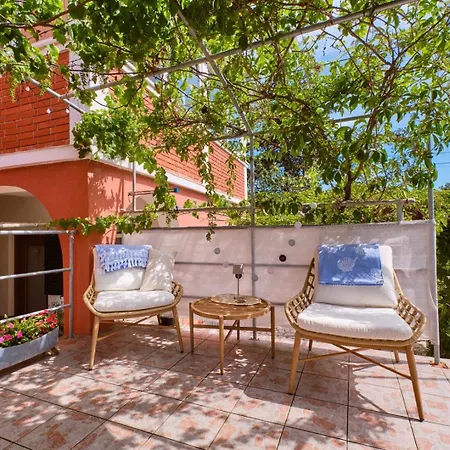 Lägenhet Jadranka Cozy Terrace Retreat, Mali Lošinj