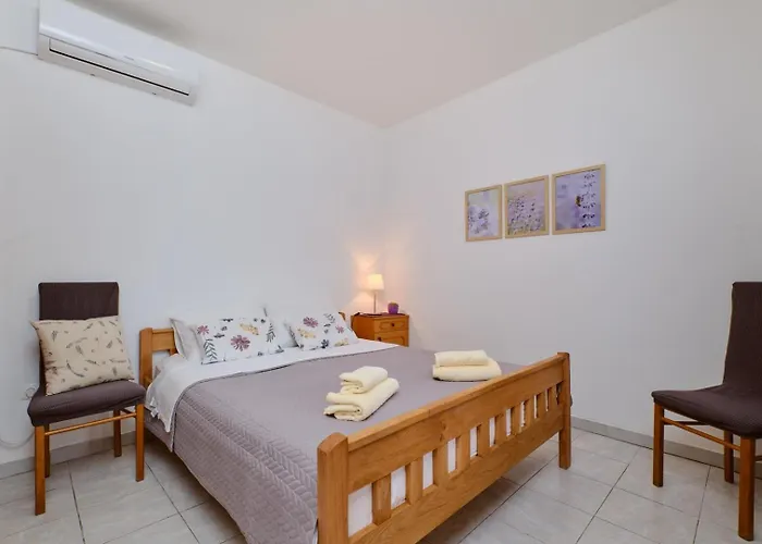 Jadranka Cozy Terrace Retreat, * Mali Lošinj